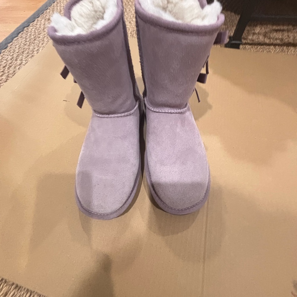 kookaburra by UGG 
 Lavender Suede Boots with Soft Lining